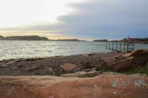 Långekärr badplats, Gerlesborg – sommarbild från Bohuslän